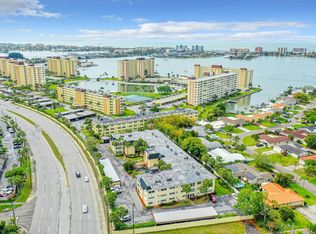 4780 Cove Cir APT 101, Saint Petersburg, FL 33708