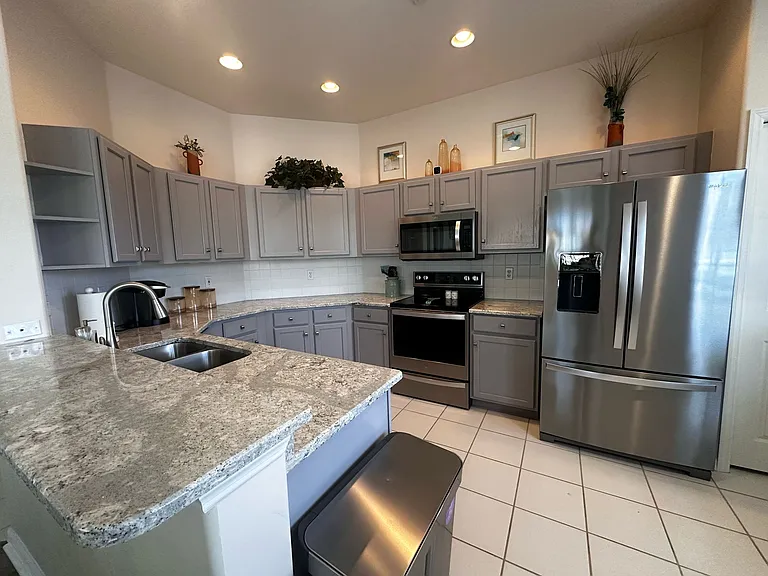 16411 Millstone Cir #201 — Photo 5