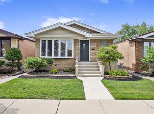 7055 W 64th St, Chicago, IL 60638