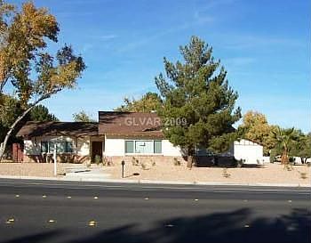 2nd image of 4266 E Hacienda Ave