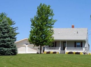 4177 Allentown Rd, Pekin, IL 61554