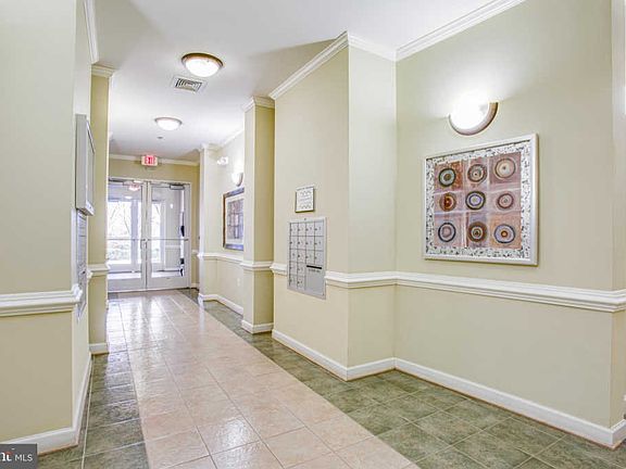 4th image of 810 Belmont Bay Dr APT 106