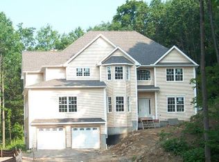 3 Grace Moore Rd, Newtown, CT 06470