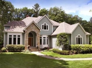 5 Meeting Place Cir, Boxford, MA 01921