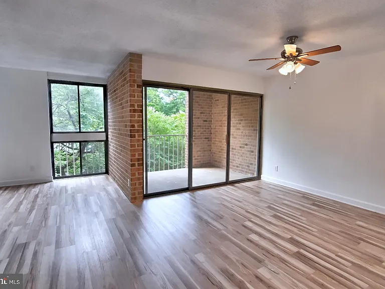 1580 Moorings Dr #11B — Photo 14