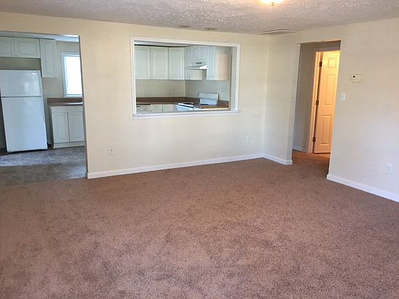 2nd image of 3000 Daviess St
