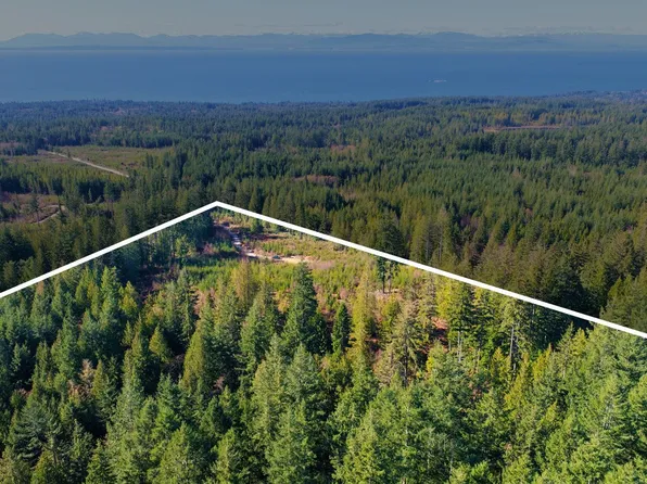 Lockyer Rd #A, Sunshine Coast, BC V0N 2W1