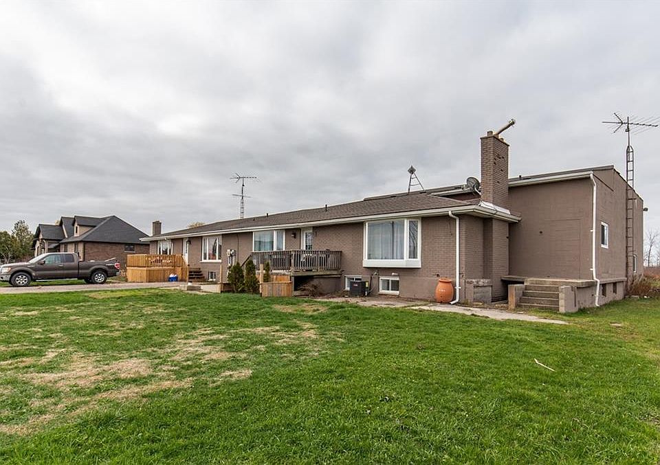 1st image of 3010 S Grimsby Rd #18