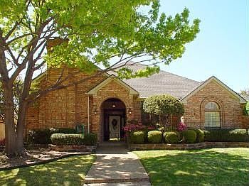1st image of 3520 Louis Dr