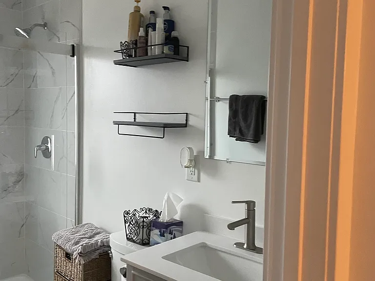 4133 N Bartlett Ave — Photo 3