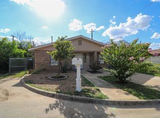 4702 Lacho Ln, Laredo, TX 78041