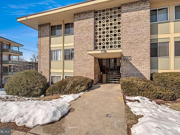 4th image of 7226 Donnell Pl APT C2