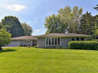 20W405 Diversey Ave, Addison, IL 60101