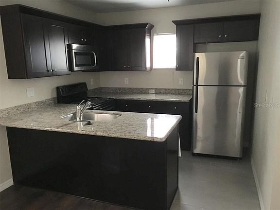 2nd image of 8607 Chinaberry Dr