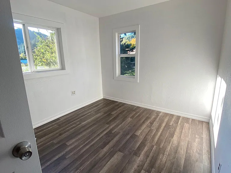 103 Orchard Ave — Photo 8