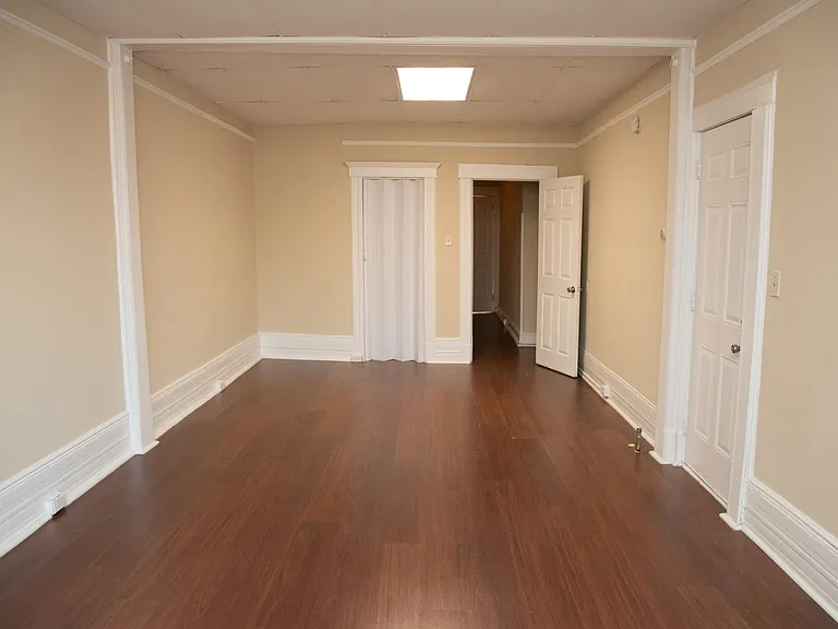 639 Ocean Ave — Photo 2