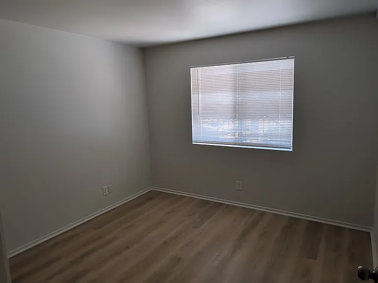145 W Lincoln Ave #6 — Photo 10
