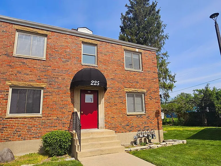 Fairborn - 219-237 East Xenia — Photo 13