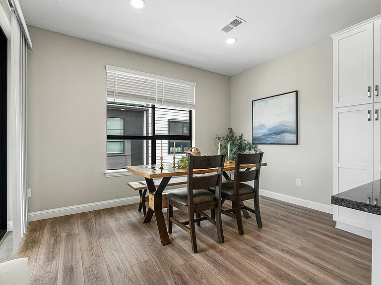 2014 S Holly St #4 — Photo 15