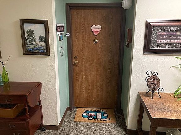 2nd image of 9 Hospital Dr APT 122