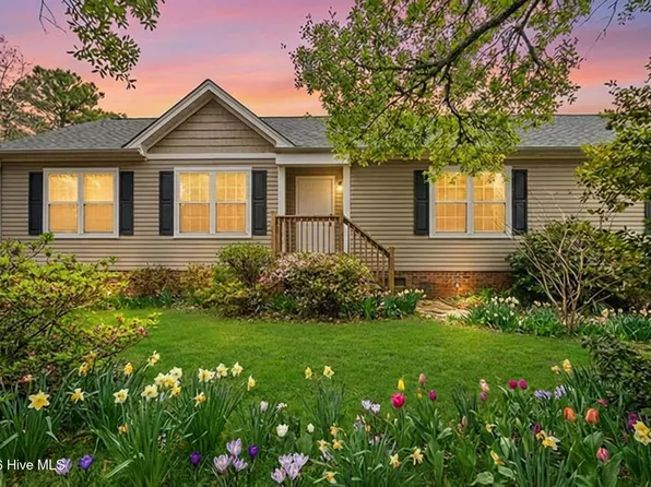 110 NE 67th Street, Oak Island, NC 28465