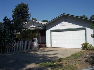 68 Franklin Ave, Willits, CA 95490