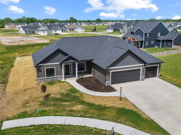 1282 Switchfoot Dr, Huntertown, IN 46748