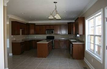 4th image of 8354 Bluestone Ln