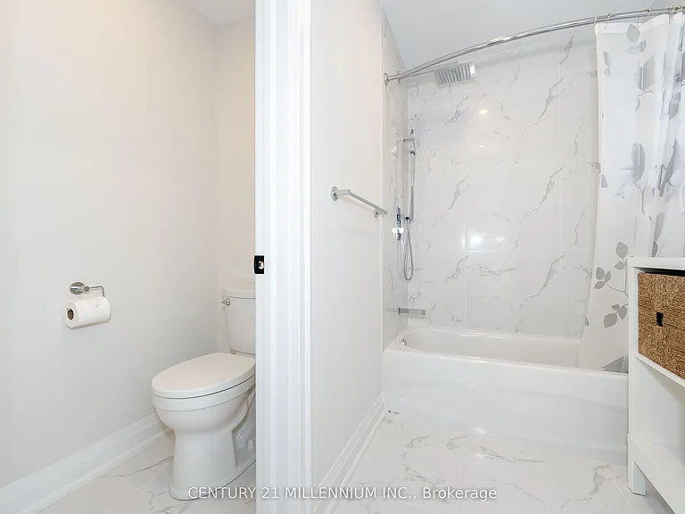 31 Mariposa Ave #A — Photo 17