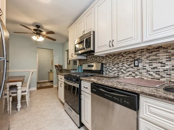 16 Main Street #1V, East Rockaway, NY 11518