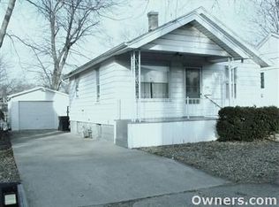 623 Market St, Pekin, IL 61554