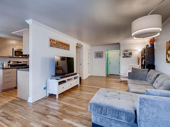 3rd image of 789 N Clarkson St APT 404