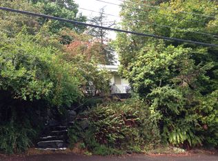 9521 45th Ave NE, Seattle, WA 98115