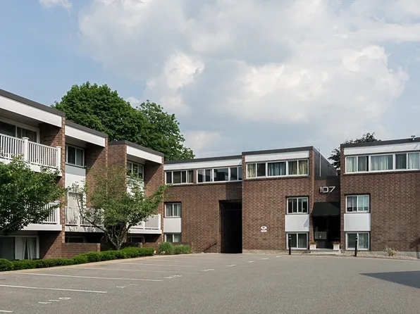 109 Walnut St APT 2, Stoughton, MA 02072