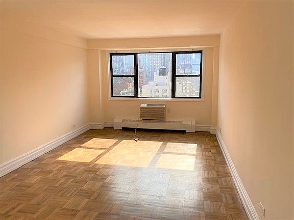 5th image of 420 E 79th St APT 15A