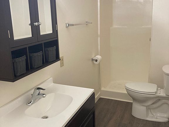 Sample studio image - May not be specific to available unit.