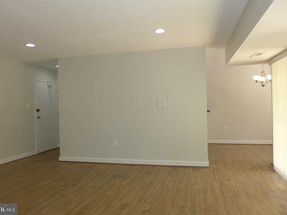4th image of 1914 Wilson Ln APT T3