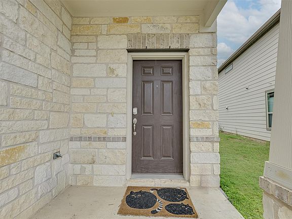 4th image of 15810 Celosia St