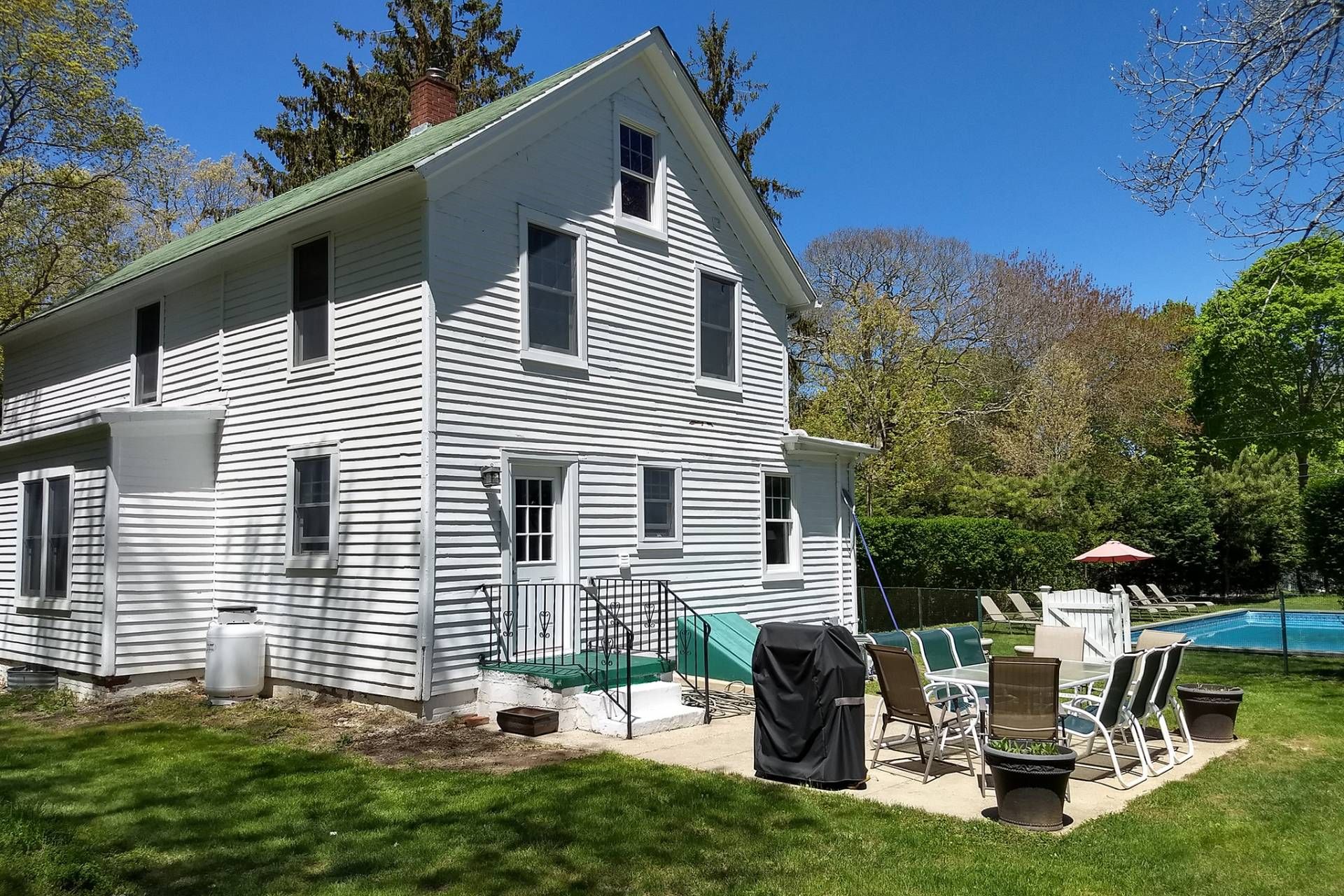 56 Carroll St, Sag Harbor, NY 11963 Out East