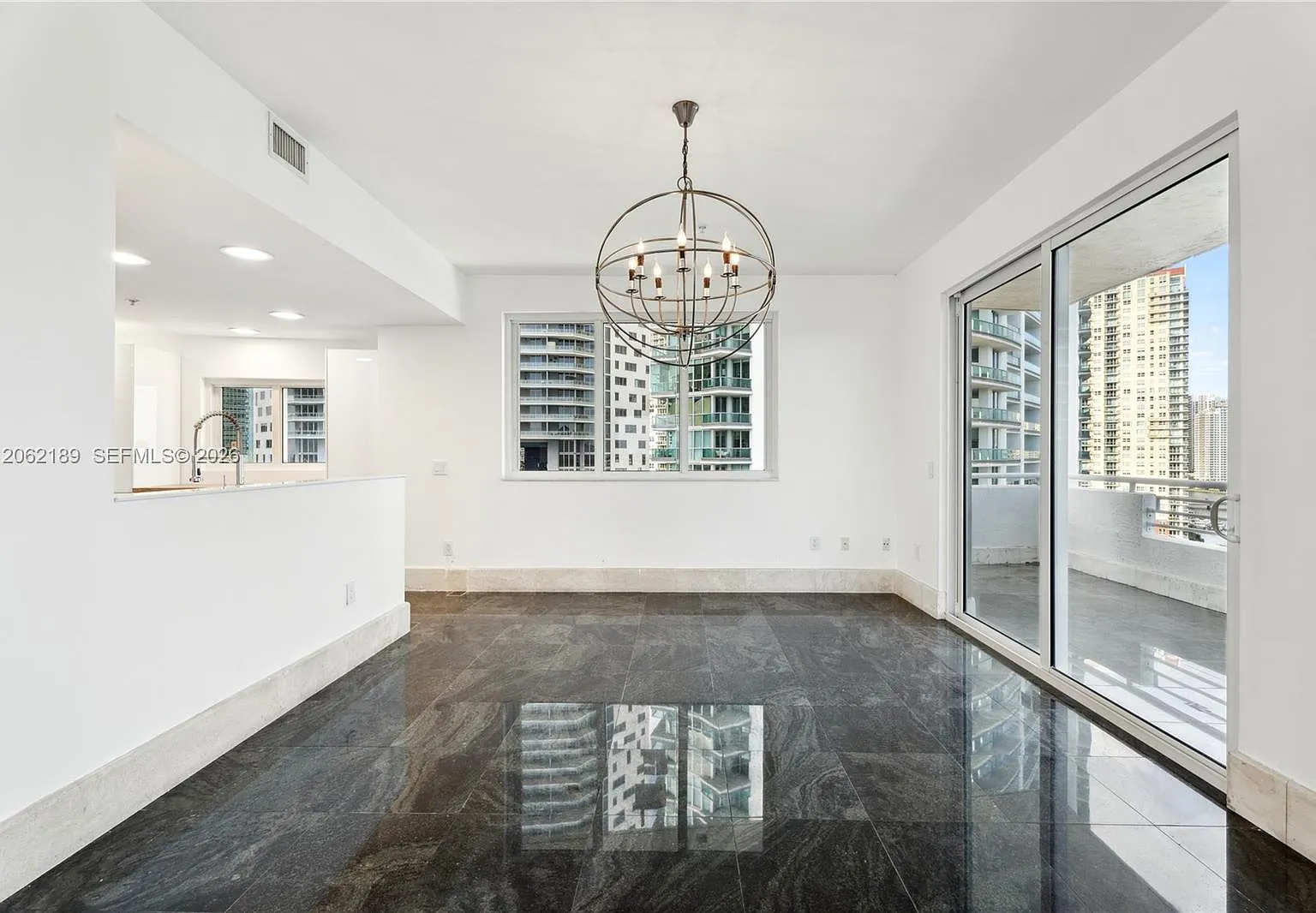 Commodore Bay Condo — Photo 4
