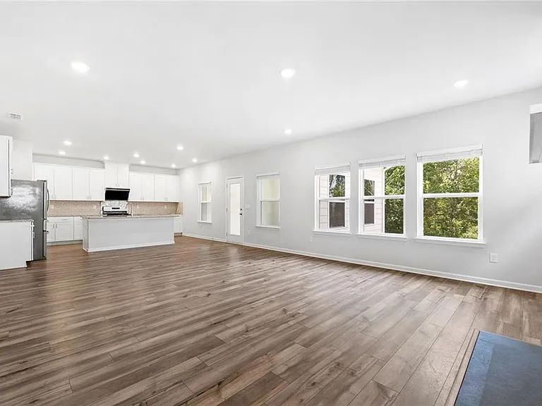 5021 Silver Canoe Way — Photo 15