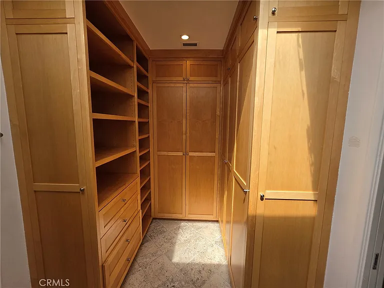 310 S Thurston Ave — Photo 46