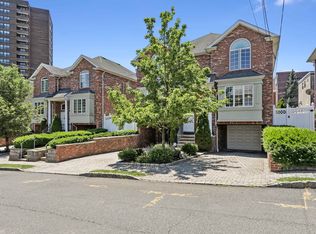 482 Summit Ave, Fort Lee, NJ 07024