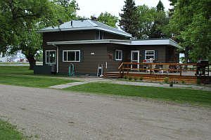 1st image of 69 Carpenter Ave W