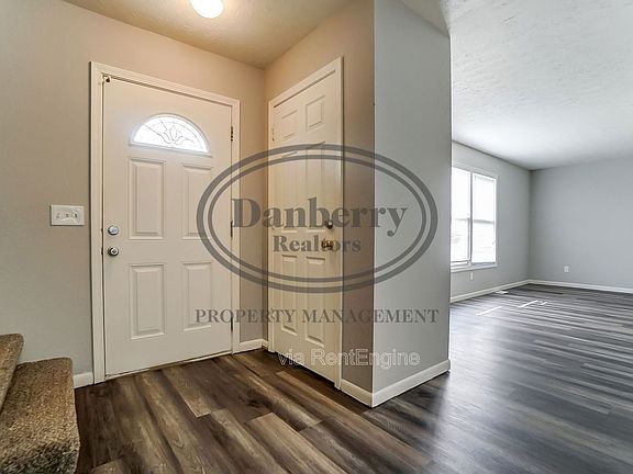 4th image of 1103 Searles Rd