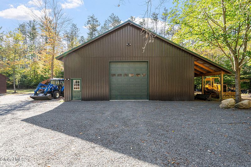 4th image of 7544 Wildcat Road