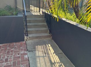 1115 N Flores St APT 3, Los Angeles, CA 90069