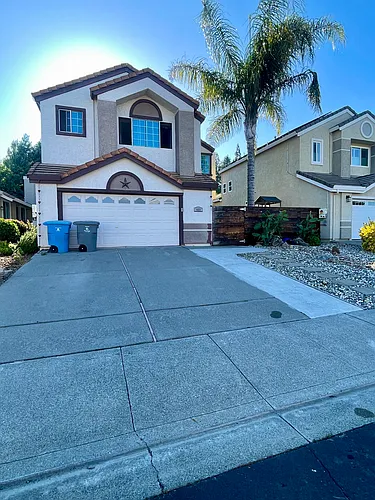 922 Clifton Ct Photo 1