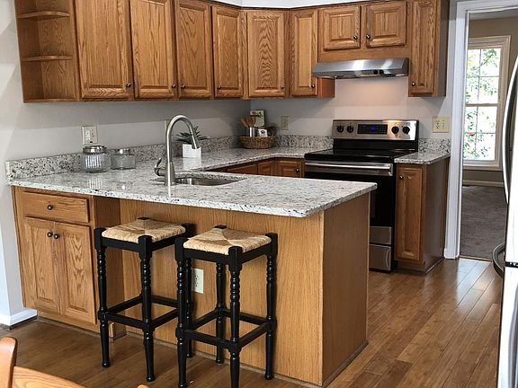 4th image of 9002 Fox Grape Ln
