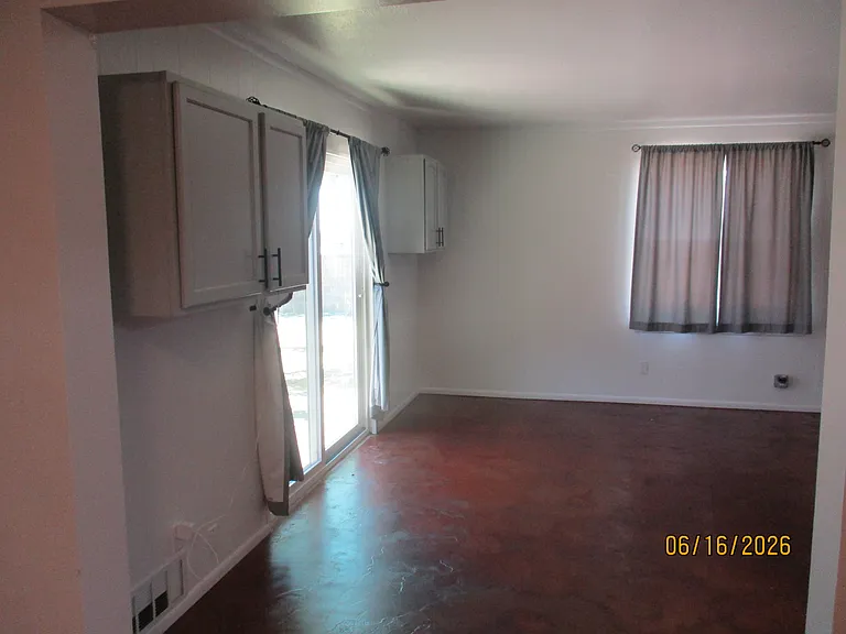 2101 June St NE — Photo 14